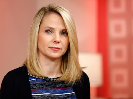 4. Marissa Mayer - Giám đốc điều hành Yahoo. Trước khi đến với Yahoo, Mayer là cựu Giám đốc nhân sự bên Google, hàng tuần cô phải làm việc khoảng 130 tiếng và chỉ ngủ 5-6 tiếng mỗi ngày. Mayer là một phụ nữ rất chăm chỉ, thậm chí Google còn nói rằng chính cô chính là động lực để nhân viên trong công ty noi theo.