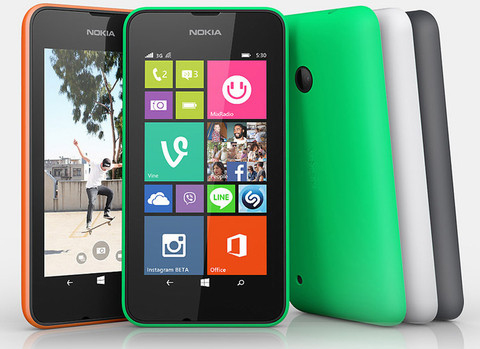 Trong 6 tháng đầu năm 2016, thị trường điện thoại Việt đã chứng kiến sự giảm giá của rất nhiều dòng smartphone. Mức giá giảm tới hàng triệu đồng đã giúp người dùng có nhiều cơ hội sở hữu các sản phẩm như mong muốn hơn. Nằm trong xu hướng đó, sau nhiều lần điều chỉnh, ở thời điểm này, Lumia 530 là chiếc smartphone được bán ra với mức giá rẻ nhắt thị trường, 890 ngàn đồng/sản phẩm.