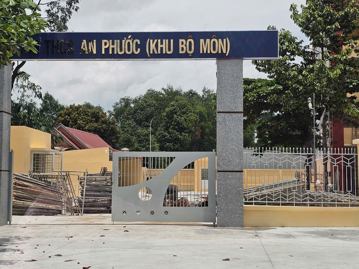 Dong Nai: Nha thau nao thi cong truong THCS An Phuoc?-Hinh-6