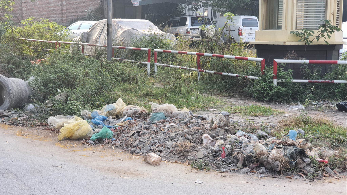 Tình trạng này đã tồn tại một thời gian dài gây bức xúc cho người dân nhưng chưa được giải quyết triệt để.