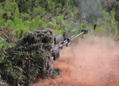 Hai loại đạn chuyên dùng của súng QBU10 hiện đang sử dụng là DBT10 và DBJ10; đạn chuyên dùng DBT10, đầu đạn bằng lõi thép, ngoài bọc đồng để nâng độ chính xác khi bắn; đuôi đầu đạn được chế tạo hình nón cụt để giảm lực cản xoáy, giúp nâng cao tầm bắn. Tổng trọng lượng của đạn DBT10 là 130g, đầu đạn nặng 46g, sơ tốc đạt 820m/s; nếu mục tiêu có đường kính 25 cm, độ lệch trung bình ở cự ly 200 m là 13 cm, ở 1.000 m là 62 cm.