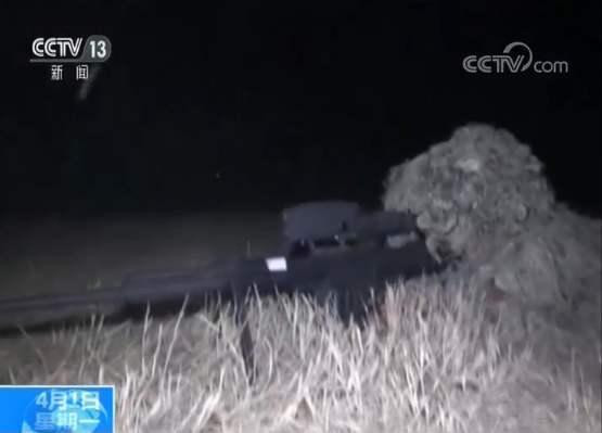 Từ các bài kiểm tra độ chính xác được công bố, độ chính xác của súng QBU10 là không cao với một mẫu súng bắn tỉa. Ngay cả khi sử dụng đạn chuyên dùng DBJ10, ở cự ly 1.000m, mức chính xác khoảng 2,6 MOA (1 MOA = 1/60 độ).