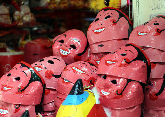 Nhiều sản phẩm chỉ có thể sản xuất thủ công và không máy móc nào có thể thay thế.