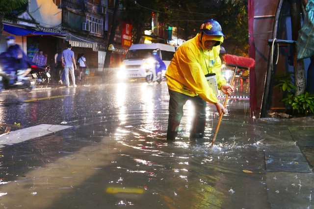 Điểm ngập 4: Ngã năm Đường Thành – Bát Đàn – Nhà Hỏa. (Ảnh tư liệu)