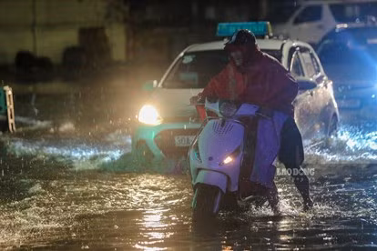 Du bao thoi tiet 5/4: Ha Noi kha nang co loc, mua da