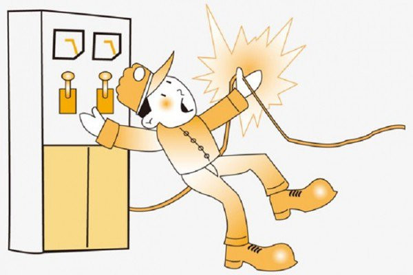 Khi gặp nạn nhân bị điện giật, bác sĩ Long khuyến cáo người dân không nên chạm trực tiếp do cơ thể họ vẫn mang dòng điện bên trong. Do đó, chúng ta cần tìm cách ngắt kết nối nguồn điện nhanh nhất có thể, không cố giải phóng bệnh nhân nếu đường dây điện áp cao trước khi điện được tắt. (Ảnh minh họa)