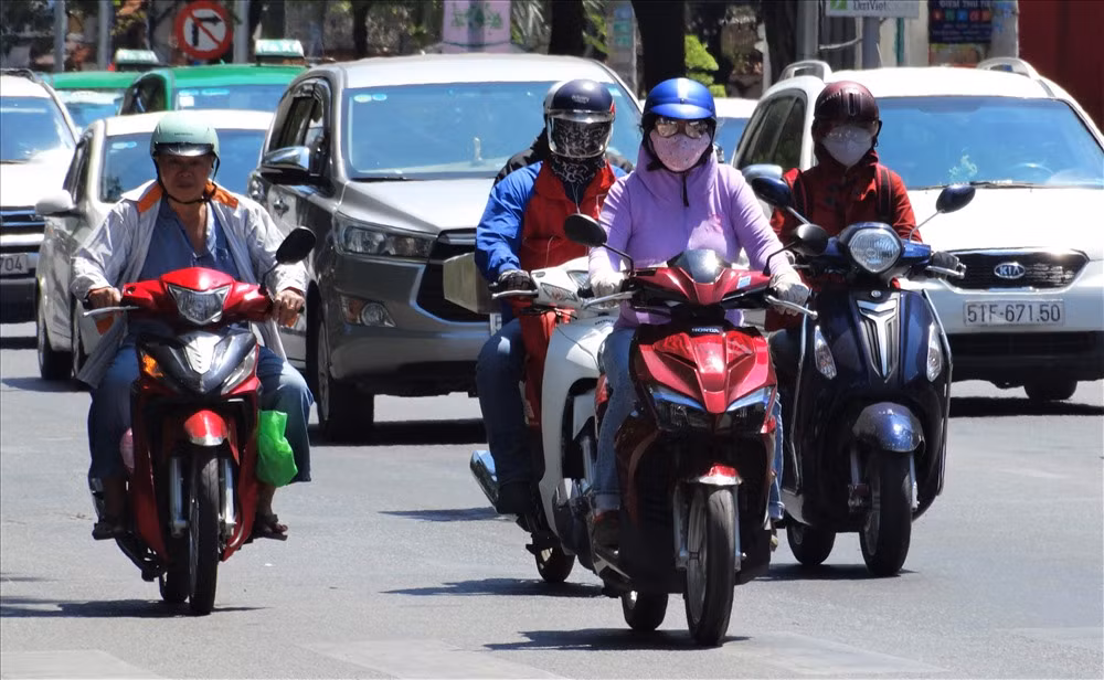 Theo Trung tâm Dự báo Khí tượng Thủy văn quốc gia, thời tiết dịp nghỉ Lễ 30/4 và 1/5, tại các địa phương trên cả nước phổ biến ngày nắng, một số nơi có nắng nóng, chiều tối mưa dông. (Ảnh LĐ)