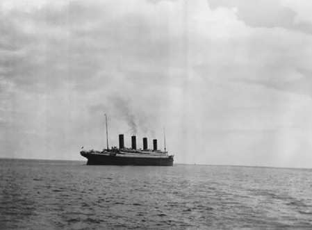 Đây là bức ảnh cuối cùng chụp tàu Titanic huyền thoại năm 1912.