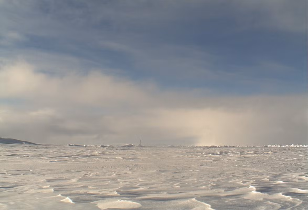 Trong những mùa hè sau đó, lượng băng trên biển khá lớn nên hai tàu vẫn mắc kẹt. Đoàn thám hiểm do thuyền trưởng Franklin liên lạc với đất liền lần cuối là vào ngày 25/4/1848. Họ thông báo 24 người tử vong trước khi rời bỏ tàu. Ông Franklin là một trong số đó. Ông qua đời vào ngày 11/6/1847.