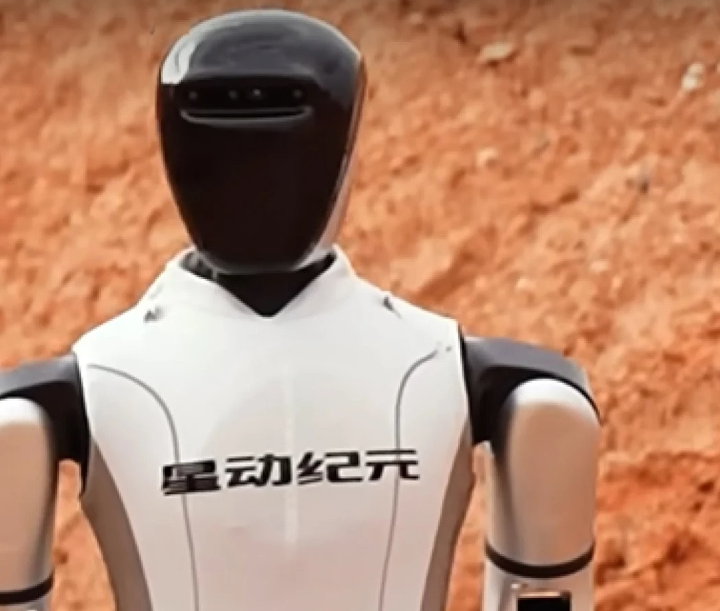 Robot STAR1 trang bị phần cứng AI có khả năng xử lý 275 nghìn tỷ phép tính mỗi giây. Con số này cao hơn nhiều so với mức xử lý AI thông thường của nhiều laptop tốt nhất, dao động từ khoảng 45 - 55 phép tính mỗi giây. Ảnh: Robot Era.