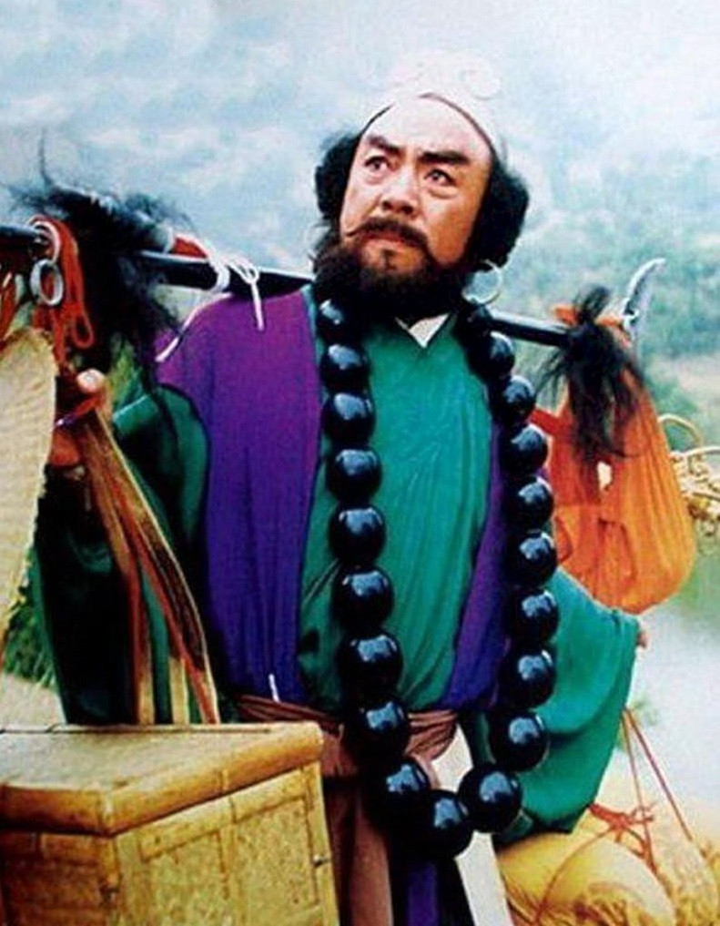 Trong thời gian ở sông Lưu Sa, Sa Tăng ăn thịt không ít người. Thậm chí, ông từng ăn thịt mấy người đi lấy kinh. Chuỗi hạt đầu lâu trên cổ mà Sa Tăng đeo chính là của những hòa thượng đã đi lấy kinh. Những hòa thượng này đều bị Sa Tăng ăn thịt khi họ đi qua sông Lưu Sa.