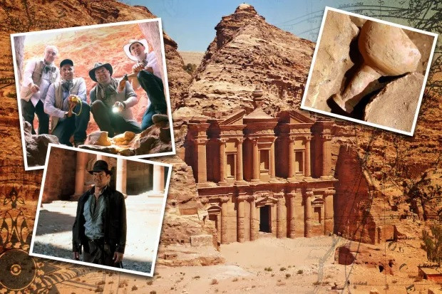 Al Khazneh hay còn gọi The Treasury là một trong những công trình kiến trúc nổi tiếng và bí ẩn nhất ở Petra. Ảnh: The Sun.