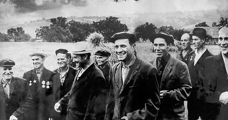 Trong bối cảnh đó, câu chuyện của bà Evdokia Danilovna Lysenko có 10 con đi lính và đều trở về nhà an toàn khiến nhiều người bất ngờ, thậm chí khó tin.