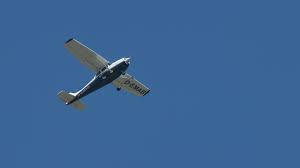 Liên quan đến vụ việc, lãnh đạo Cơ quan Tìm kiếm và cứu nạn Thụy Điển Lars Antonsson cho hay hiện chưa nguyên nhân khiến chiếc máy bay Cessna 551 chệch hướng và gặp tai nạn. Dù vậy, một số chuyên gia dự đoán có thể là toàn bộ mọi người trên chuyến bay đã bất tỉnh do gặp sự cố.