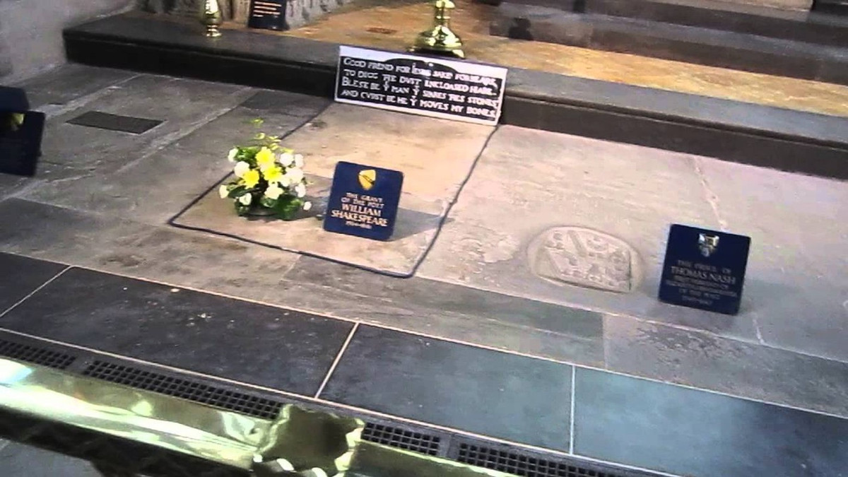 Vào năm 2016, một nhóm nghiên cứu dùng sóng radar chiếu xuyên qua lòng đất để khảo sát ngôi mộ của Shakespeare và vợ ông, bà Anne Hathaway. Qua đó, họ có khám phá quan trọng.