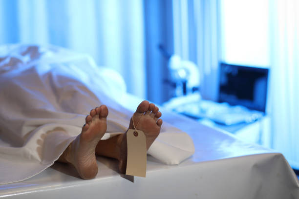 Tại đó, nhân viên nhà xác bất ngờ phát hiện người phụ nữ còn thở. Vì vậy, người này nhanh chóng liên lạc với các nhân viên y tế và chuyển cô tới cơ sở y tế phía đông Johannesburg.