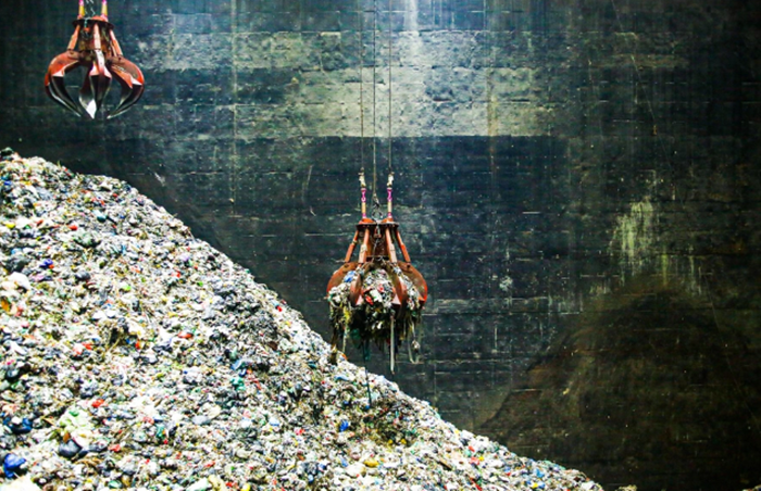 "Theo thoả thuận với EVN về mua bán điện, trong giai đoạn chạy thử, điện sẽ không được thanh toán. Tuy nhiên, điện sẽ được dùng để phục vụ các công việc của nhà máy... Việc phát điện thương mại còn phụ thuộc vào nhiều vấn đề phụ trợ khác như hồ sơ nghiệm thu xây dựng, phòng cháy…”, ông Cường nói.