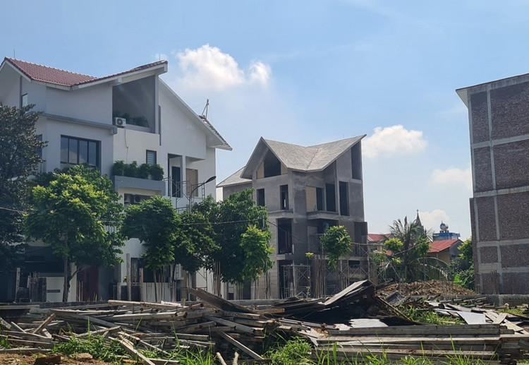 Thậm chí có một số lô đất nằm trong dự án còn chưa triển khai bất kỳ hạng mục nào.