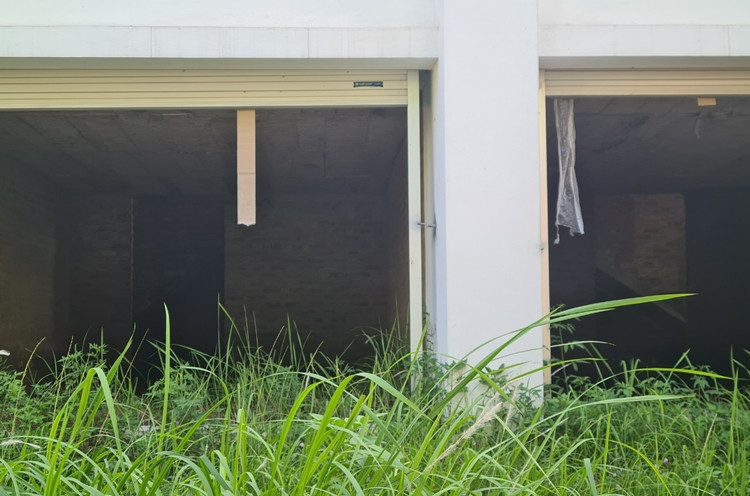 Hình ảnh hoang hóa bên trong căn biệt thự tại dự New House City Quốc Oai 2.000 tỷ của Tập đoàn Lã Vọng.