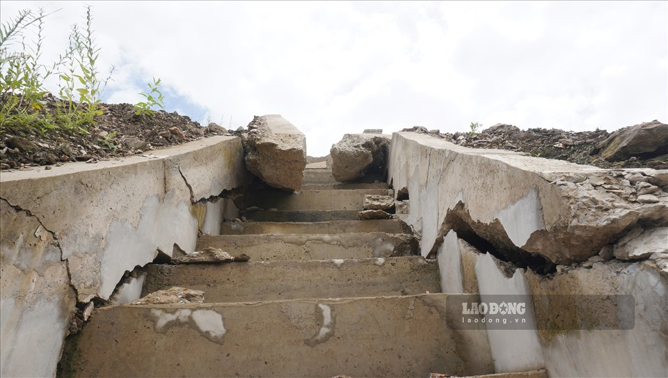 Thông tin với báo chí, người dân địa phương cho biết đầu năm 2022 dự án hoàn thành và đưa vào sử dụng. (Ảnh: Lao Động).