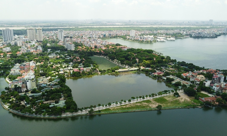 Nhiều chuyên gia về quy hoạch đô thị mong muốn tình trạng vi phạm quy hoạch trên tại Quảng An - một trong những vị trí đẹp bậc nhất Hà Nội sẽ sớm được khắc phục khi bản quy hoạch được đi vào hiện thực.