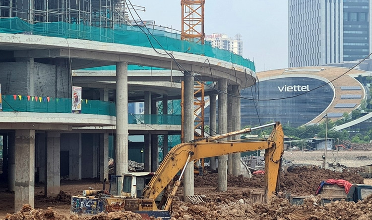 Nhà A bao gồm: Rạp chiếu phim; câu lạc bộ nghệ thuật; nhà hát đa năng; vườn thực nghiệm.