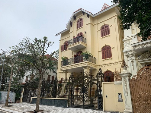 Vu biet thu khung nhieu sai pham: Ha Noi yeu cau khan truong, nghiem tuc xu ly dut diem