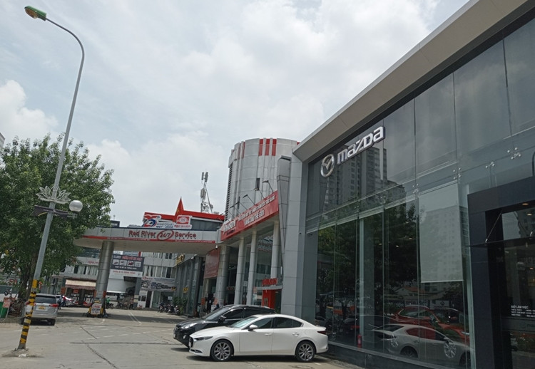 Theo Thanh tra Bộ Xây dựng, UBND quận Thanh Xuân không kiểm tra, không xử lý các vi phạm trong quá trình đầu tư xây dựng, để chủ đầu tư xây dựng công trình không có giấy phép xây dựng, sai quy hoạch được phê duyệt, không đảm bảo mục tiêu ban đầu là bãi đỗ xe, cây xanh. UBND quận Thanh Xuân thực hiện không đúng trách nhiệm được UBND TP Hà Nội giao tại văn bản số 281/UB-KH&amp;ĐT ngày 30/7/2004, vi phạm khoản 2 Điều 10 Nghị định số 189/2007/NĐ-CP.