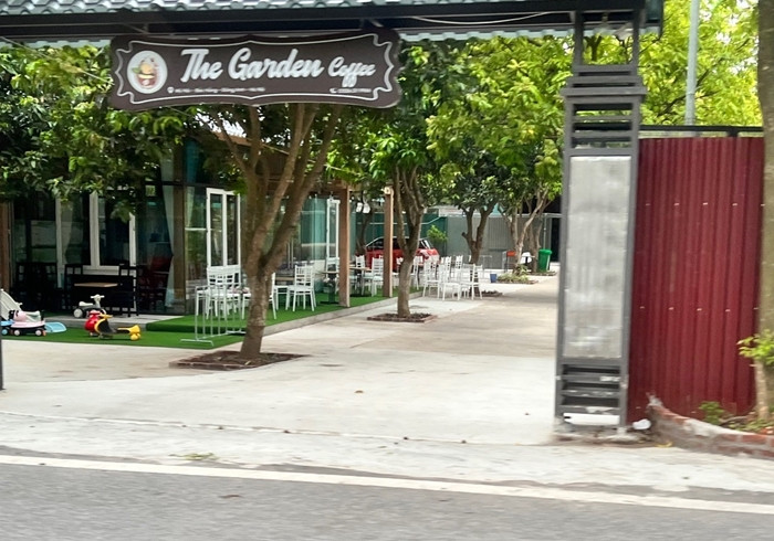 Dat ao thanh nha xuong trai phep o xa Bac Hong: Con 