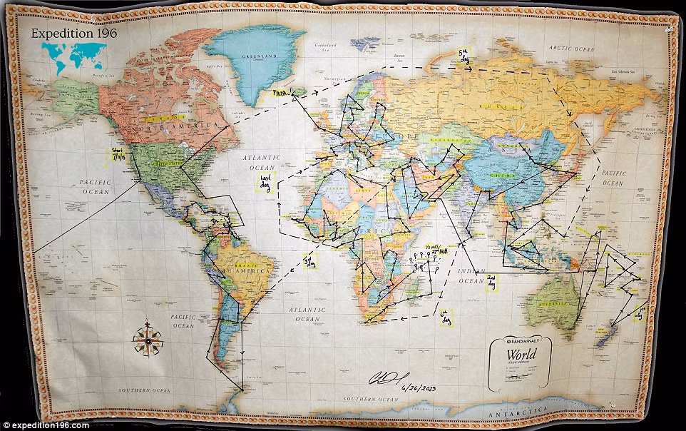 Giờ đây, bản đồ hành trình của Cassie đã dần được hoàn thiện. Và chỉ còn khoảng tháng rưỡi nữa thôi, tên tuổi của cô sẽ được ghi vào sách kỷ lục thế giới. Ảnh: Cassie Depecol/Caters News.