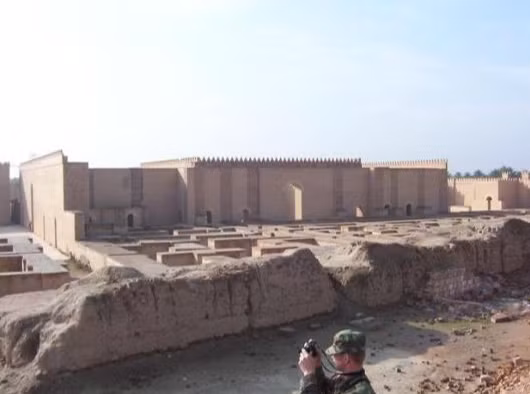 Nhìn tổng thể, thành phố Mosul vẫn bảo tồn được một vài di tích lịch sử. Ảnh: Tripadvisor.