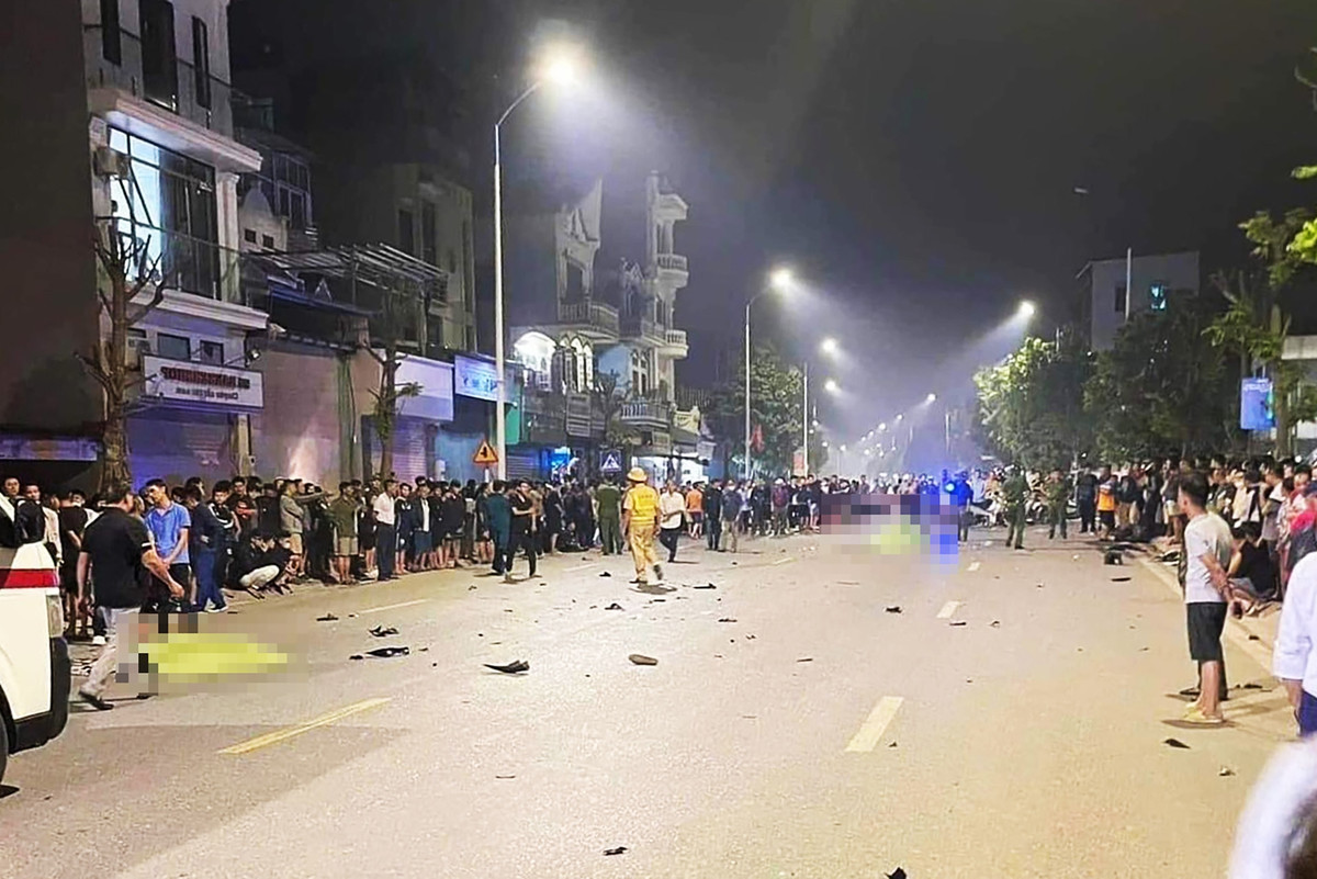  3 xe máy va chạm, 6 người trong độ tuổi học sinh thương vong: Khoảng 20h35 ngày 9/11, Công an xã Đặng Xá, huyện Gia Lâm, Hà Nội tiếp nhận tin báo về vụ tai nạn giao thông nghiêm trọng. Cụ thể, xe mô tô mang BKS 29AB- 413.XX, trên xe có N.S.H. (18 tuổi) và N.Đ.T. (14 tuổi) đi từ Dốc Lời (hướng ngã tư Sủi) va chạm với xe máy biển số 29N1- X4747 đi ngược chiều, trên xe có N.T.C. (16 tuổi) và N.Q.C. (15 tuổi). Sau va chạm, xe BKS 29N1-X4747 đổ xuống đường và tiếp tục va chạm với xe BKS 29AH-051.XX do N.H.Đ. (16 tuổi) điều khiển, chở phía sau V.V.T. (16 tuổi), khiến N.S.H. và N.T.C. tử vong tại chỗ, N.Đ.T, N.Q.C. bị thương được đưa đi cấp cứu tại Bệnh viện Việt Đức, N.H.Đ. và V.V.T. bị thương nhẹ. 