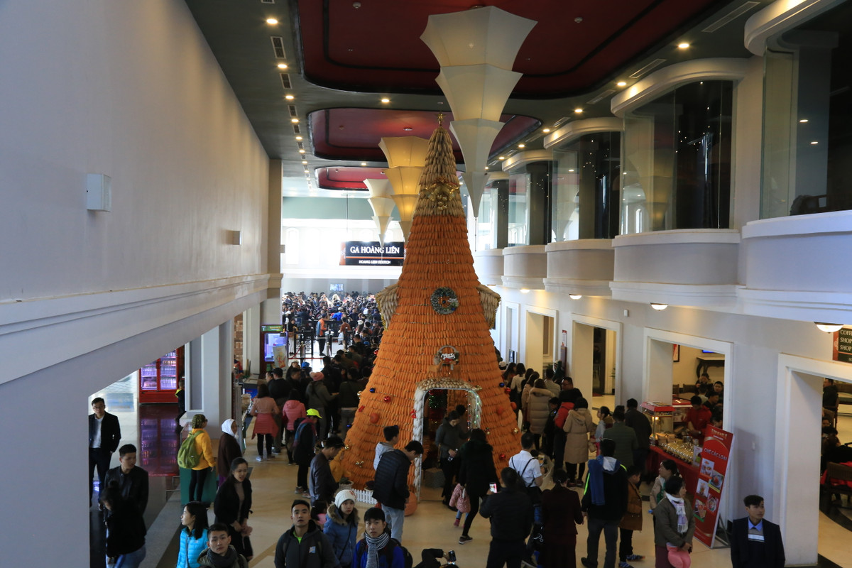 Le hoi mua dong, gia ve cap treo Fansipan giam toi 50%-Hinh-4