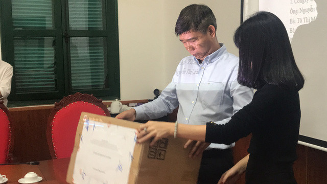 Vinamilk dua gia du thau thap hon doi thu nhieu ty dong-Hinh-2