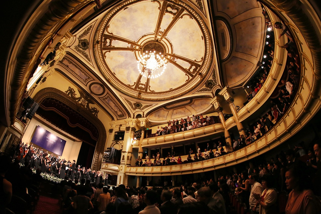 Nghe sy piano hang dau nuoc Anh bieu dien cung Sun Symphony Orchestra tai Ha Noi
