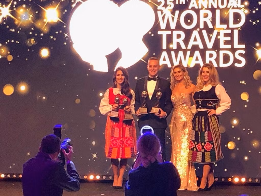 “Oscar du lich the gioi” 2018 xuong danh JW Marriott Phu Quoc Emerald Bay-Hinh-4