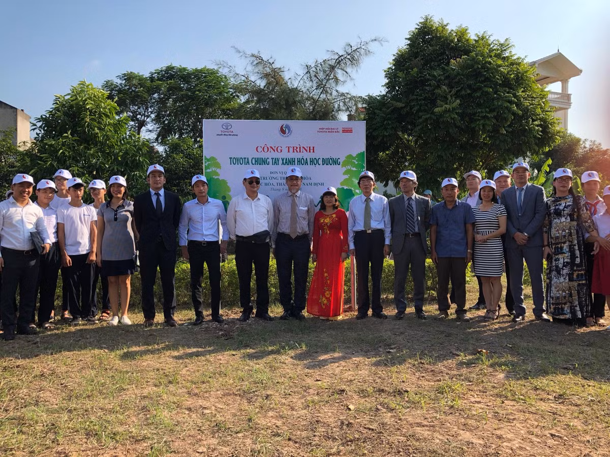Toyota Viet Nam va hanh trinh chung tay xanh hoa hoc duong 2018-Hinh-2