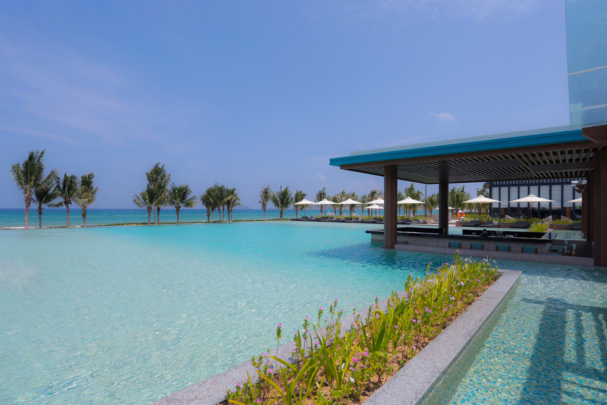 Don nam moi hoanh trang va doc dao tai resort 5 sao cua Tap doan FLC-Hinh-3