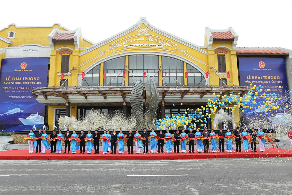 Sun Group khai truong, thong tuyen san bay, cang bien, cao toc tai Quang Ninh-Hinh-6