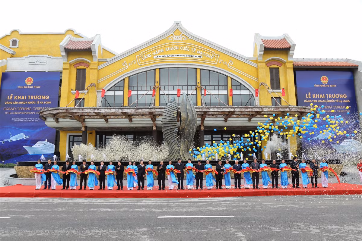 Sun Group khai truong, thong tuyen san bay, cang bien, cao toc tai Quang Ninh-Hinh-6