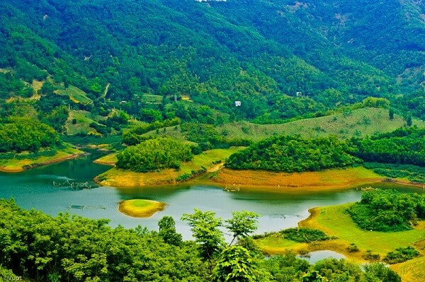 Tron khoi Ha Noi cuoi tuan, di dau “ngon, bo, re” lai thu vi cho ca nha?-Hinh-3