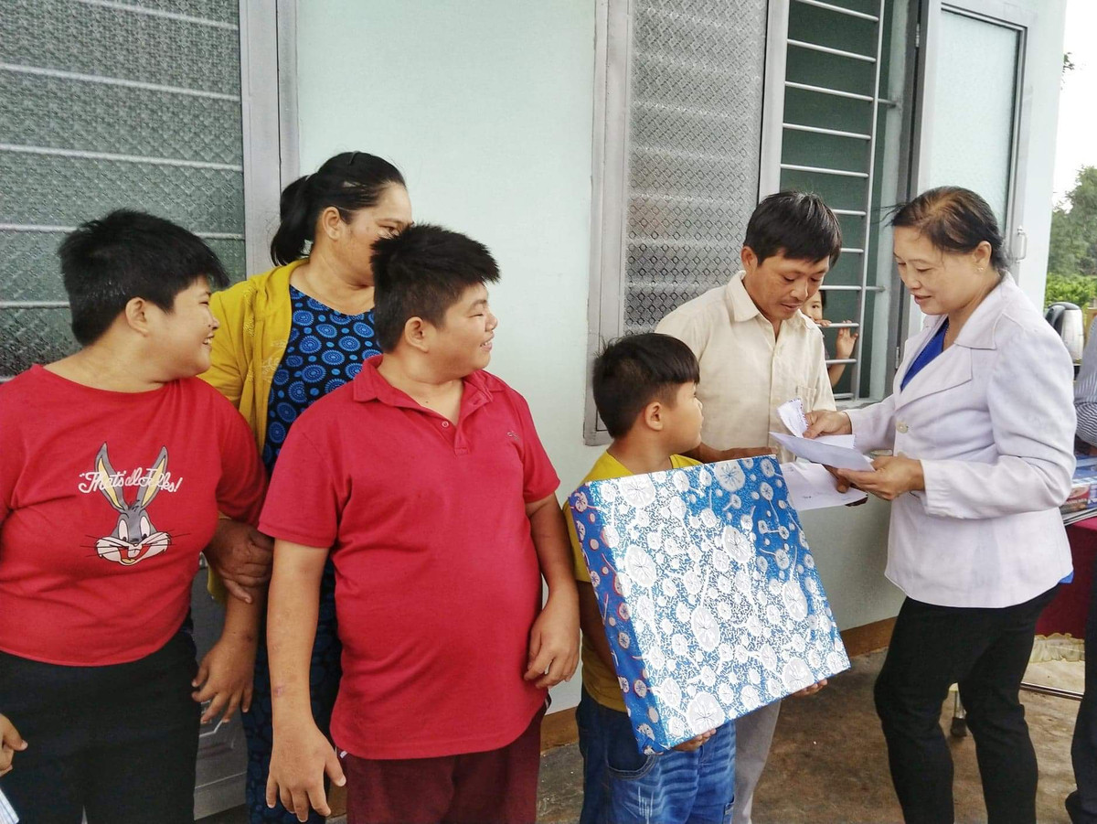 Tang nha moi cho ho ngheo tai Dac Lak-Hinh-4