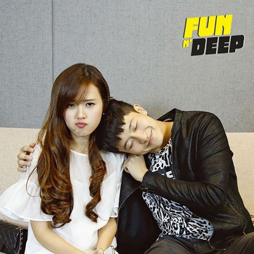 Midu cũng là cô gái hiếm hoi thường xuyên có mặt trong các bức hình trên trang Instagram của Harry Lu.