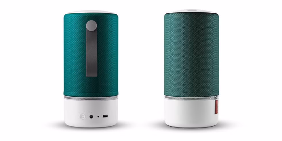 Libratone ZIPP được coi là một trong những loa không dây có kích thước nhỏ gọn sành điệu nhất hiện nay. Với thiết kế thông minh, Libratone ZIPP cho phép người dùng truyền tải nội dung thông qua Wi-Fi hoặc Bluetooth. Pin của Libratone ZIPP có thể kéo dài đến 10 giờ sau mỗi lần sạc.