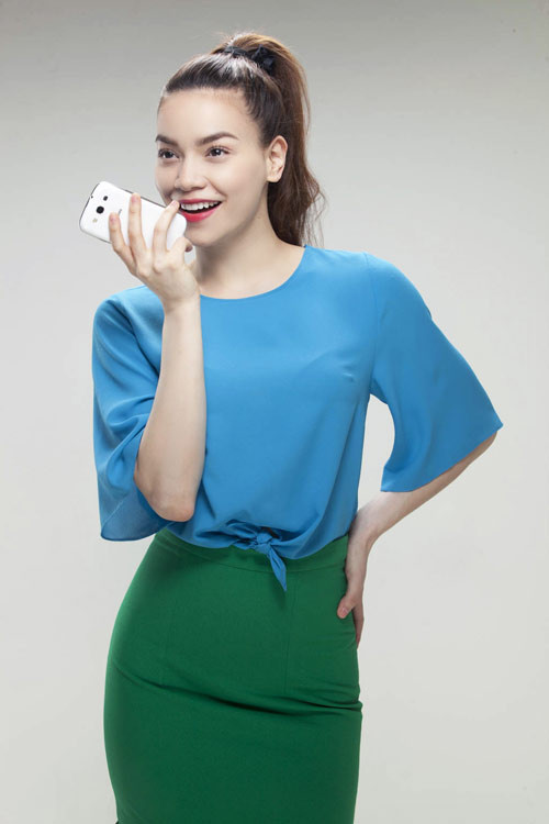 Hà Hồ tràn căng sức sống khi trở thành đại diện cho ứng dụng trên di động Zalo. Ảnh: Công lý.
