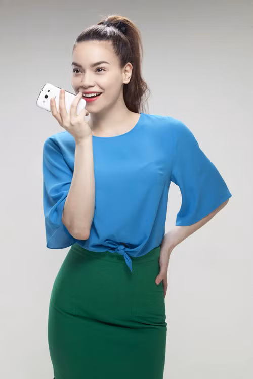 Hà Hồ tràn căng sức sống khi trở thành đại diện cho ứng dụng trên di động Zalo. Ảnh: Công lý.
