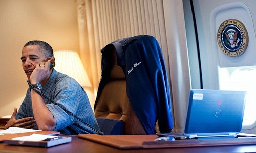 Vị Tổng thống quyền lực nhất thế giới còn sử dụng máy tính Dell Latitude E6420 trên Air Force One để giữ liên lạc với mặt đất. Ảnh: librobs.