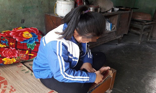 Cháu Thủy chuẩn bị sinh con ở tuổi 14. Ảnh: N.Hải