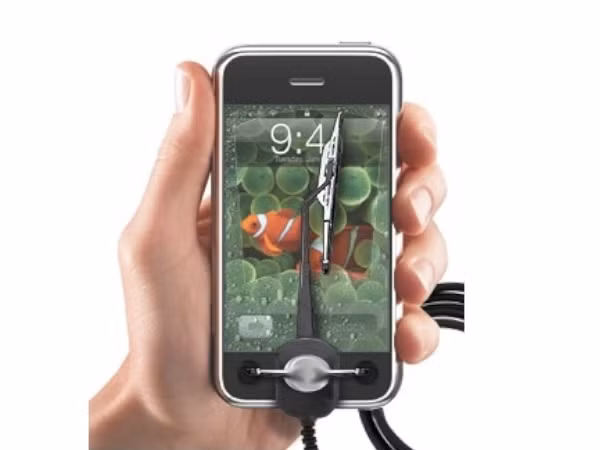 Windshield Wiper là phụ kiện gạt lau màn hình cho iPhone. Được kết nối qua cổng USB, Windshield Wiper giúp bạn vệ sinh màn hình iPhone một cách tự động. Ảnh: Media.