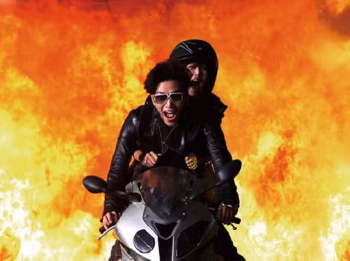 Màn cháy nổ đoạn đầu trong phim bom tấn "Quick" là một bữa tiệc kỹ xảo theo phong cách Hollywood. Ảnh: M.S.